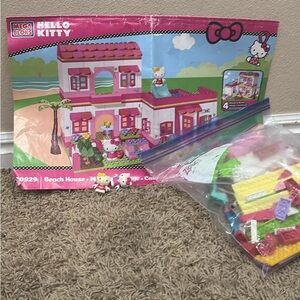 Hello Kitty Beach House Set - mega bloks, Lego complete set! 🐱💗